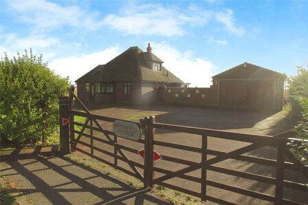 Martinfield Cottage Old Romney, 4 bedroom Detached House for sale, £550,000