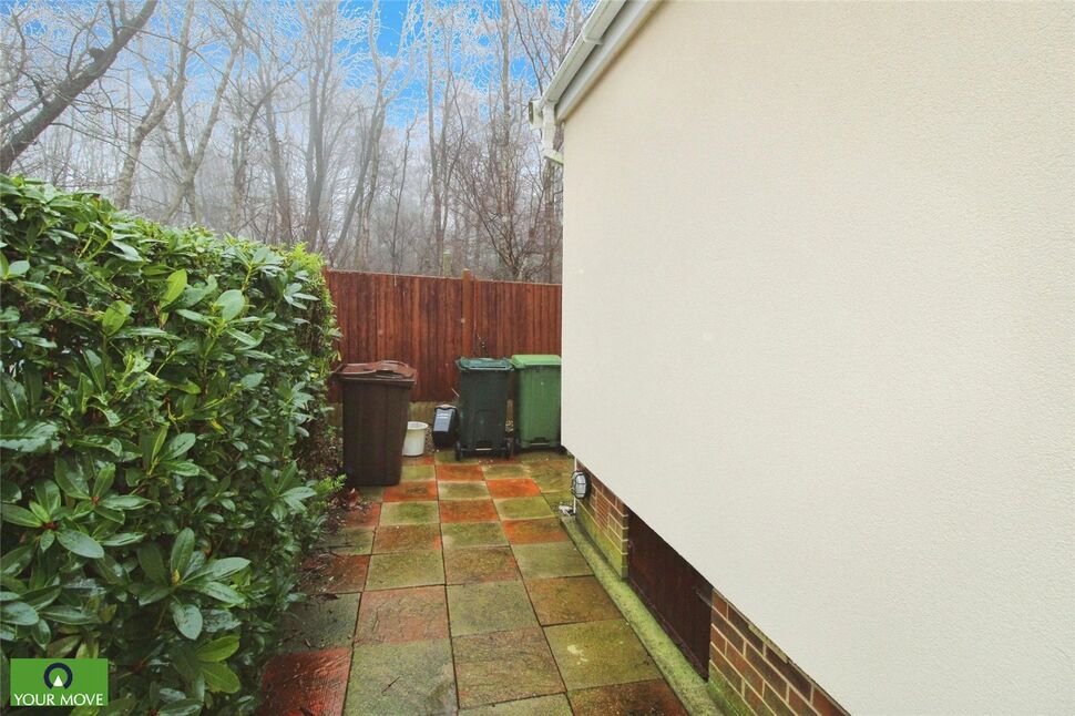 2 bedroom Property for sale, Longbeech Park, Canterbury Road, TN27 £