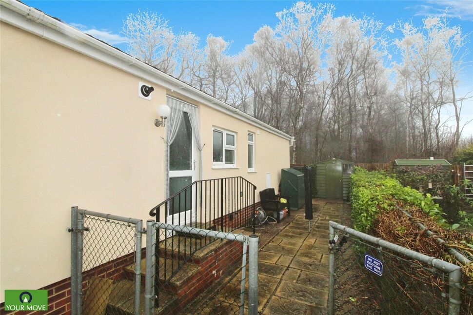 2 bedroom Property for sale, Longbeech Park, Canterbury Road, TN27 £