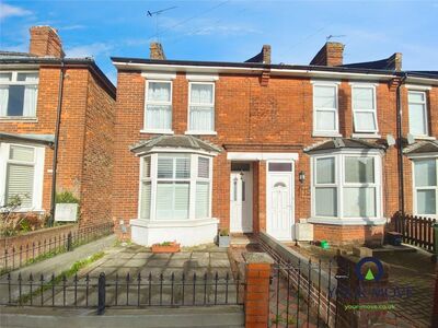 2 bedroom Mid Terrace House for sale