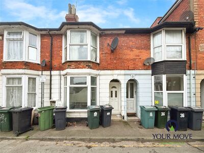 Park Road North, 1 bedroom  Flat to rent, &pound;800 pcm