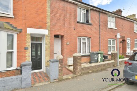 2 bedroom Mid Terrace House for sale
