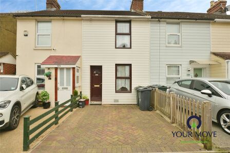 2 bedroom Mid Terrace House for sale