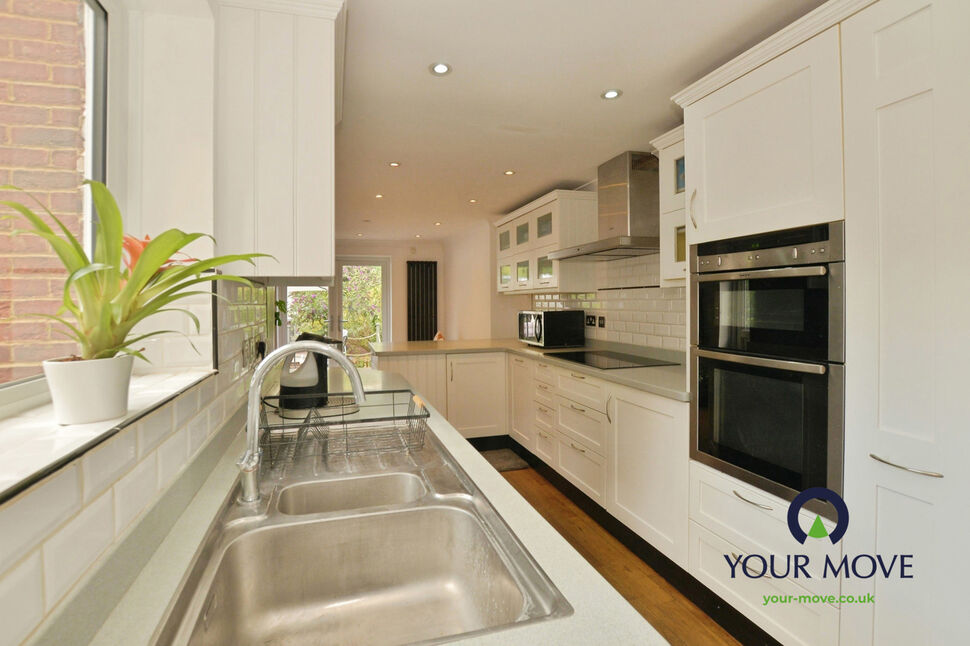 Kitchen / Snug