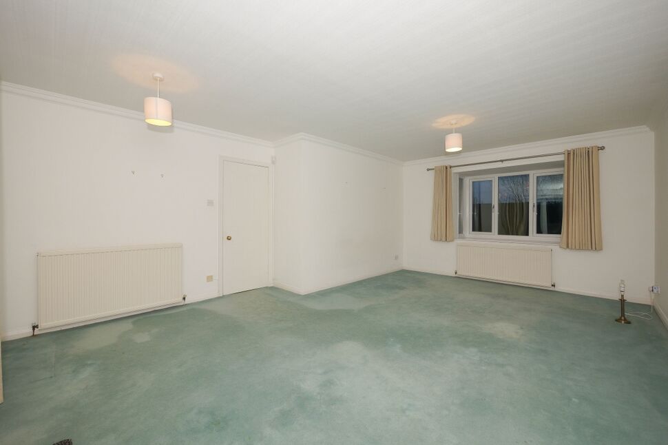 Superb Living Dining Room With Patio Doors To Garden