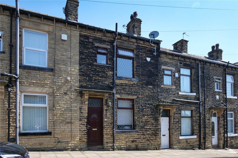Main image of 3 bedroom Mid Terrace House to rent, Quarry Place, Bradford, West Yorkshire, BD2
