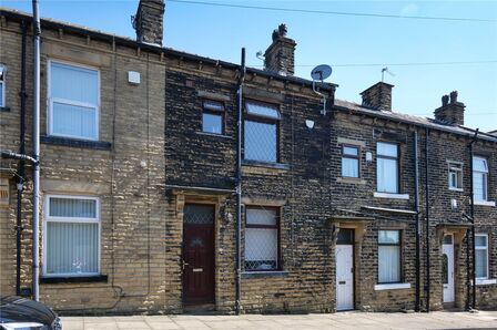 3 bedroom Mid Terrace House to rent
