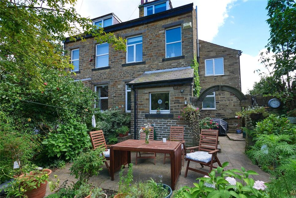 5 bedroom Semi Detached House for sale, Bank Crest, Baildon, BD17 £