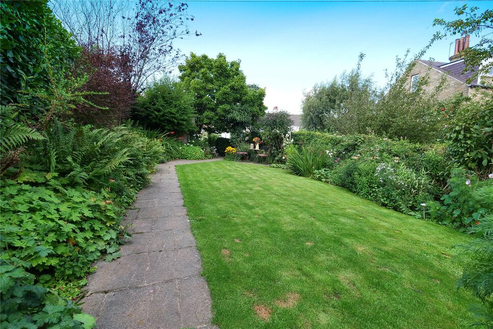 5 bedroom Semi Detached House for sale, Bank Crest, Baildon, BD17 £