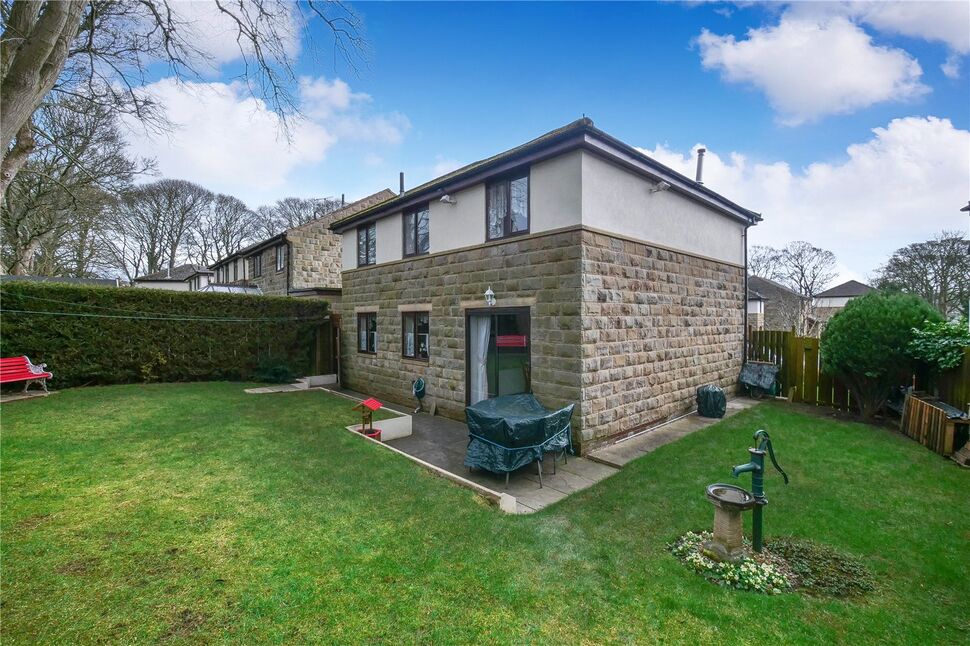 4 bedroom Detached House for sale, The Paddock, Baildon, BD17 £399,995