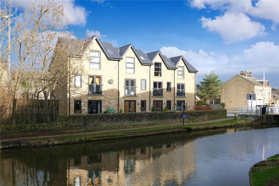 3 bedroom Mid Terrace House for sale, Dockfield Road, Shipley, BD17 £