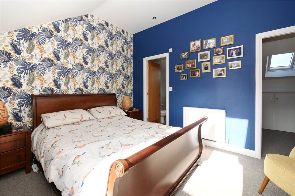 3 bedroom Mid Terrace House for sale, Dockfield Road, Shipley, BD17 £