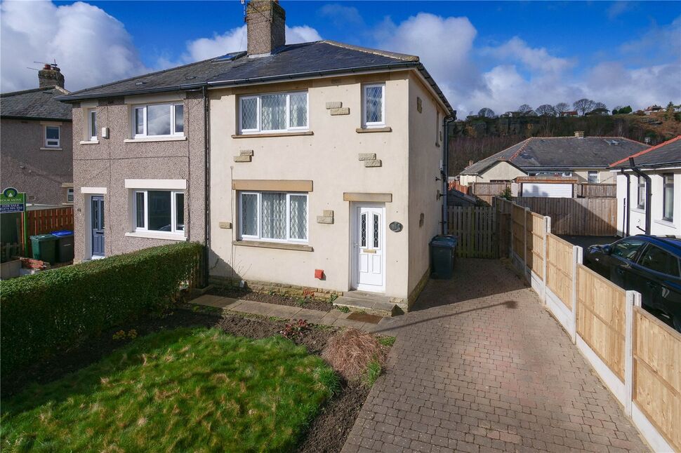 2 bedroom End Terrace House for sale, East Parade, Baildon, BD17 £169,950