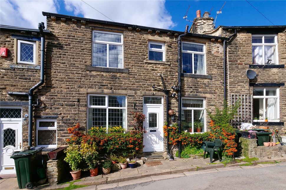 Main image of 2 bedroom Mid Terrace House for sale, East Parade, Baildon, West Yorkshire, BD17