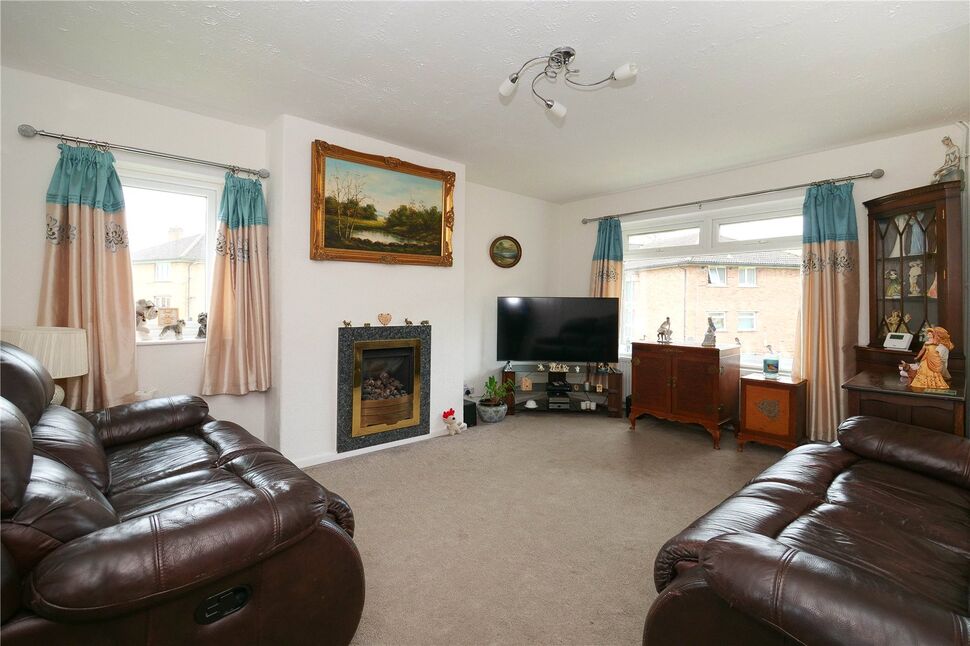 2 bedroom Flat for sale, Glenwood Avenue, Baildon, BD17 £99,950