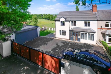 5 bedroom Semi Detached House for sale