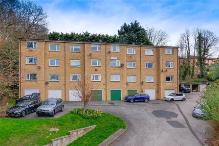 2 bedroom  Flat for sale