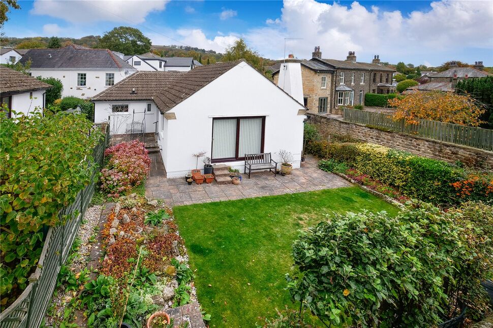 2 bedroom Detached Bungalow for sale