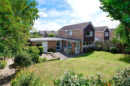 Wensleydale Rise, 4 bedroom Link Detached House for sale, £425,000
