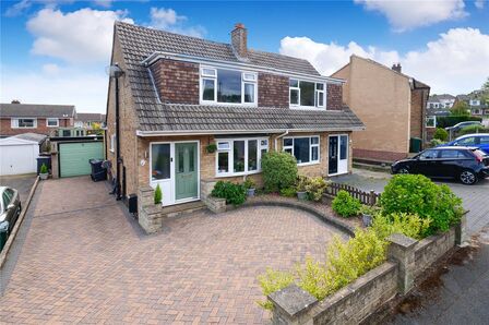 Cornwall Crescent, 3 bedroom Semi Detached House for sale, £285,000