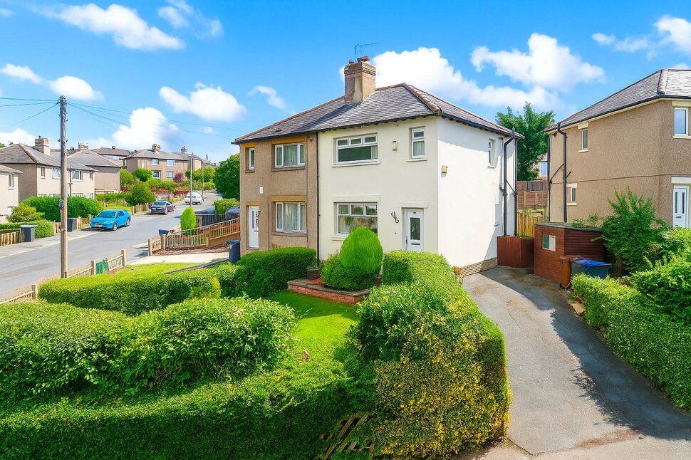 Main image of 2 bedroom Semi Detached House for sale, Cliffe Lane West, Baildon, West Yorkshire, BD17