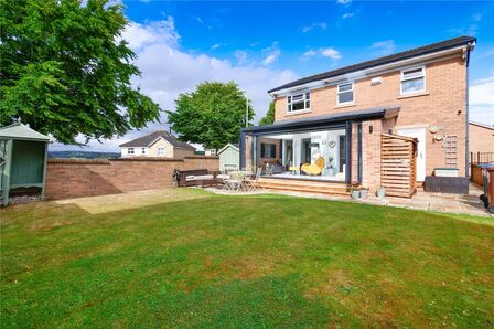 Roundhead Fold, 4 bedroom Detached House for sale, £425,000
