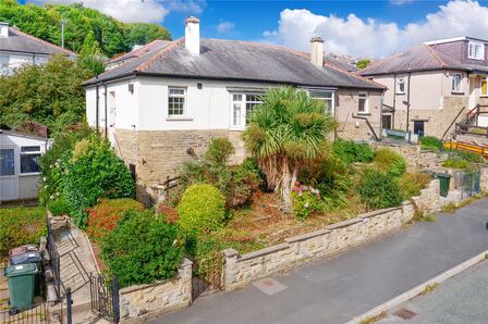 2 bedroom Semi Detached Bungalow for sale