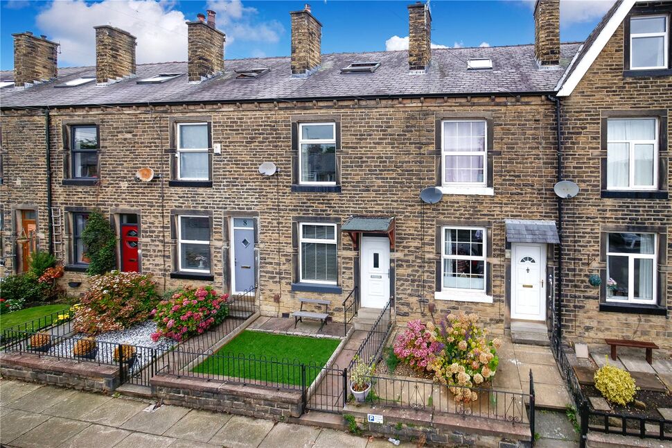 Main image of 3 bedroom Mid Terrace House for sale, Sycamore Avenue, Bingley, West Yorkshire, BD16