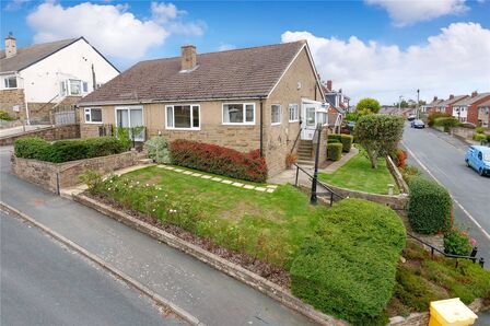 West View Close, 2 bedroom Semi Detached Bungalow for sale, £210,000