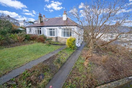 Moorlea Drive, 2 bedroom Semi Detached Bungalow to rent, &pound;995 pcm
