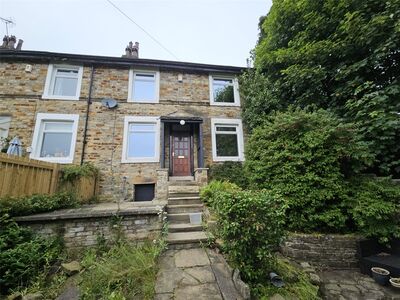 Hillside Terrace, 2 bedroom End Terrace House to rent, &pound;775 pcm