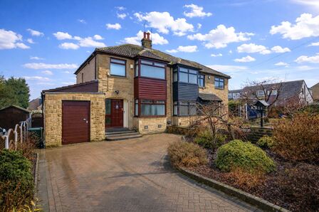 Farlea Drive, 3 bedroom Semi Detached House for sale, &pound;259,950