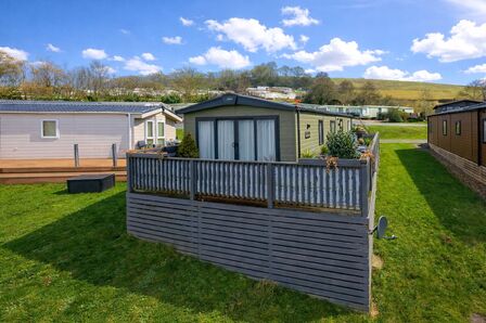 2 bedroom Detached Property for sale