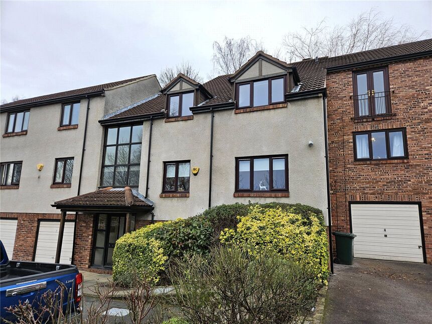 Main image of 2 bedroom Flat to rent, Ridgewood Close, Baildon, West Yorkshire, BD17