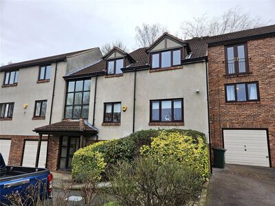 Ridgewood Close, 2 bedroom Flat to rent, &pound;850 pcm