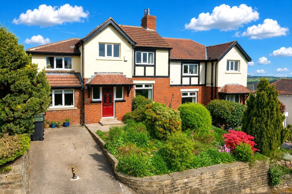 4 bedroom Semi Detached House for sale