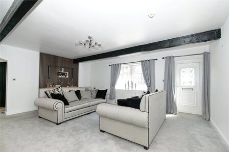 2 bedroom Mid Terrace Bungalow for sale
