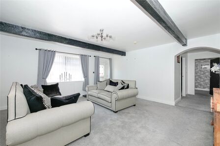 2 bedroom Mid Terrace Bungalow for sale
