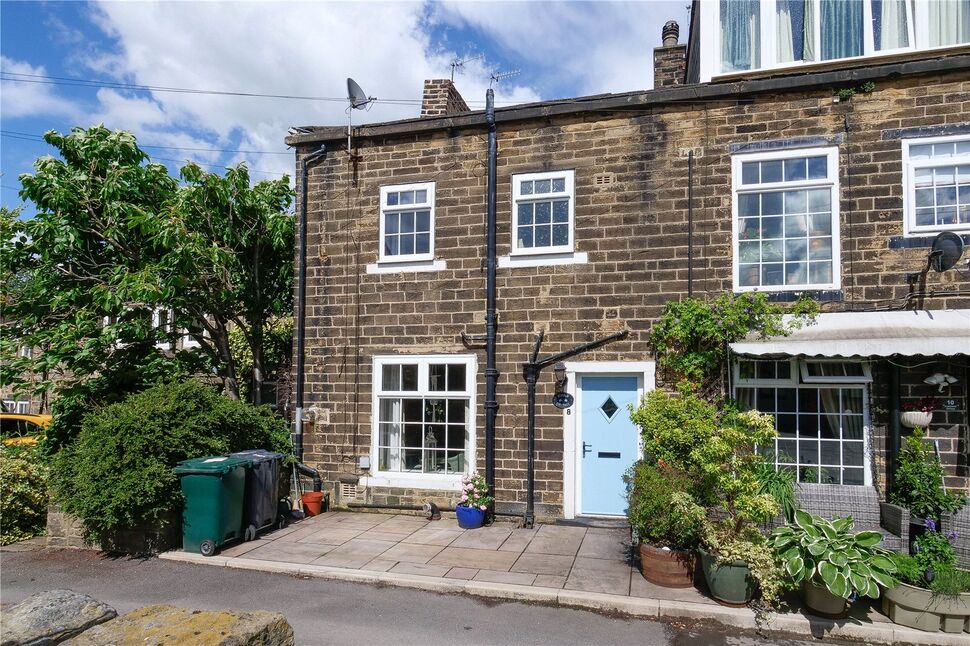 2 bedroom End Terrace House for sale