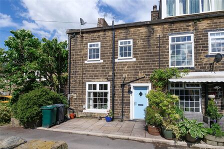 2 bedroom End Terrace House for sale