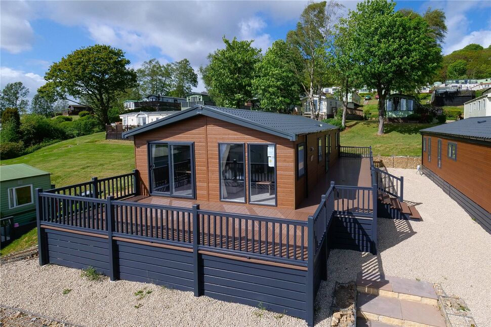 2 bedroom Detached Property for sale