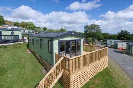 Glen Road, 2 bedroom Detached Property for sale, &pound;75,000