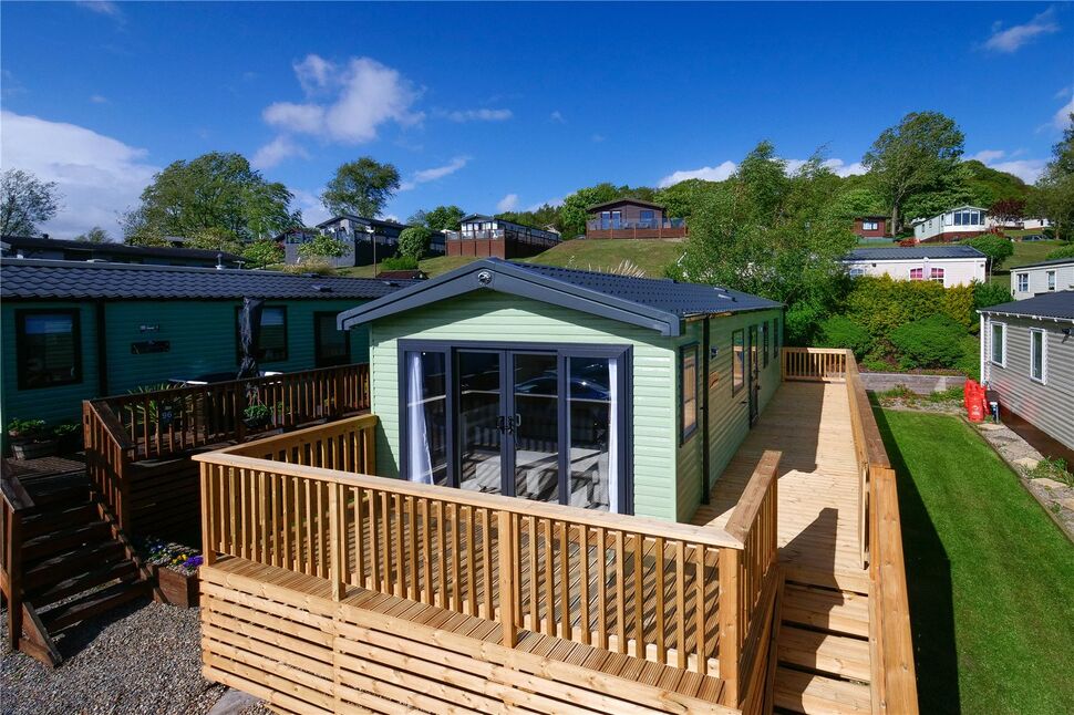 2 bedroom Detached Property for sale