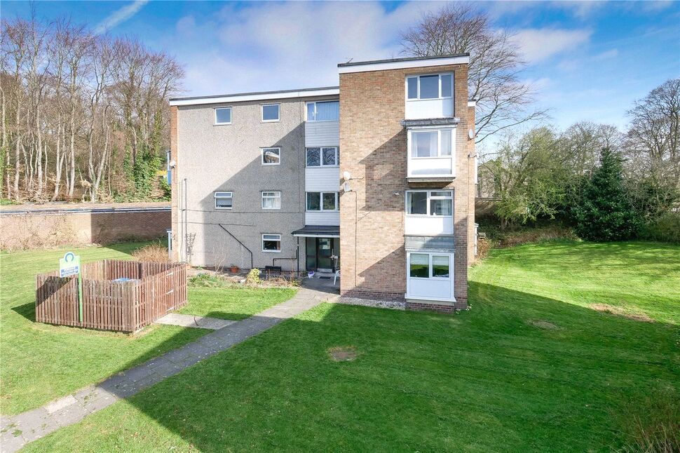Main image of 3 bedroom Flat for sale, Hoyle Court Road, Baildon, West Yorkshire, BD17