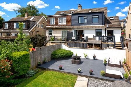 4 bedroom Semi Detached House for sale