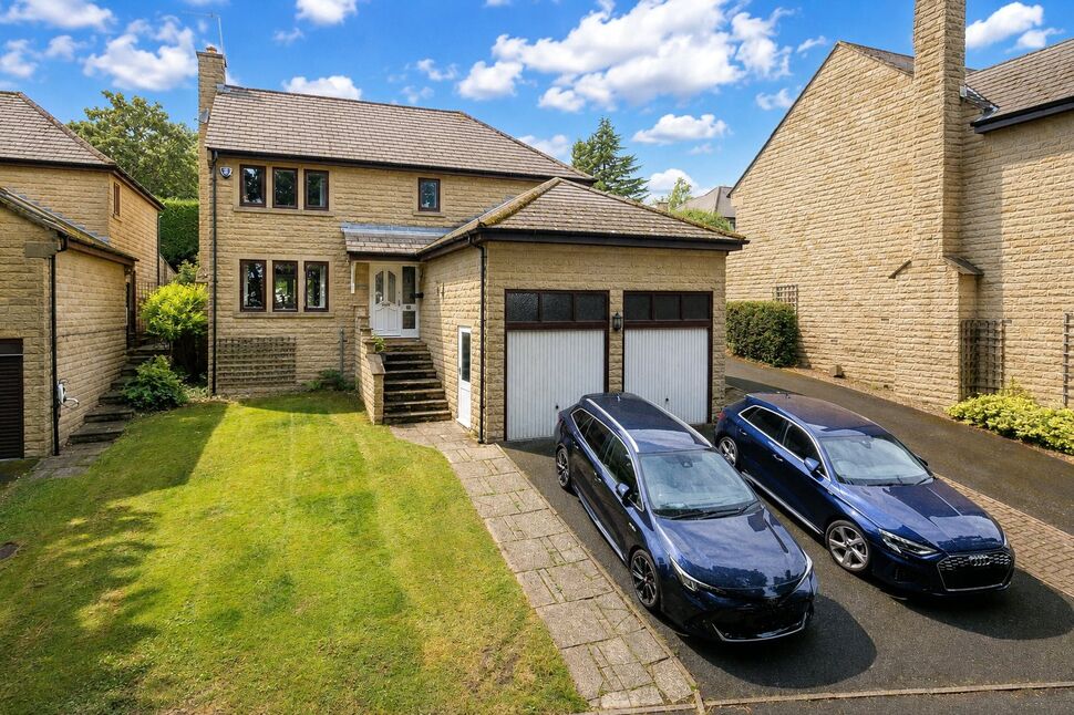 Main image of 4 bedroom Detached House to rent, Long Royd Drive, Baildon, West Yorkshire, BD17