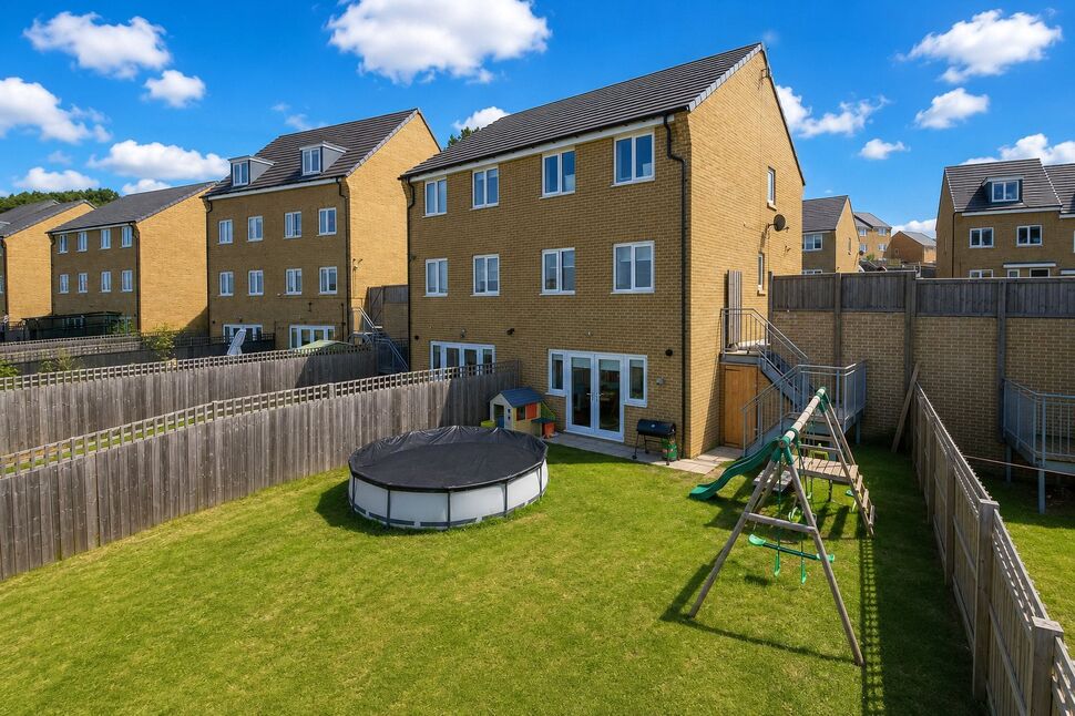 Main image of 3 bedroom Semi Detached House for sale, Poplars Park Avenue, West Yorkshire, BD2
