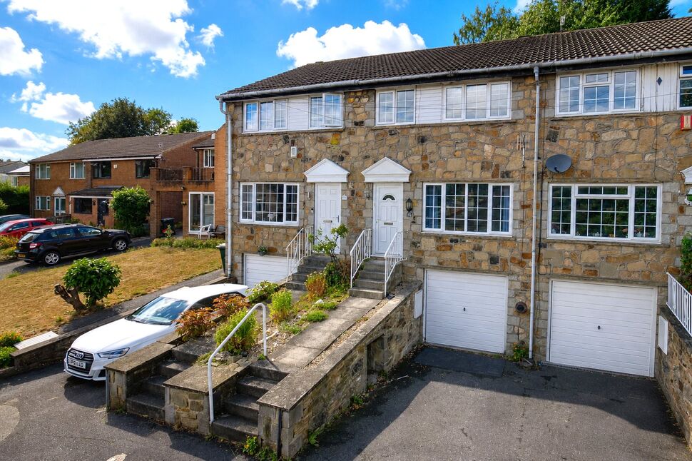 Main image of 3 bedroom Mid Terrace House for sale, Cliffe Lane South, Baildon, West Yorkshire, BD17