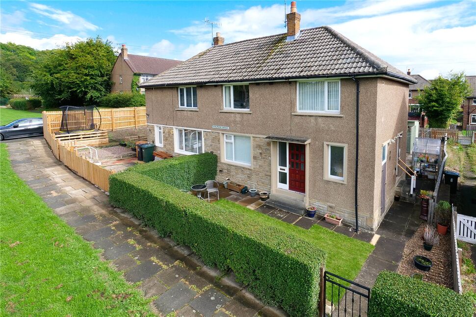 Main image of 3 bedroom End Terrace House for sale, Thirlmere Grove, Baildon, West Yorkshire, BD17