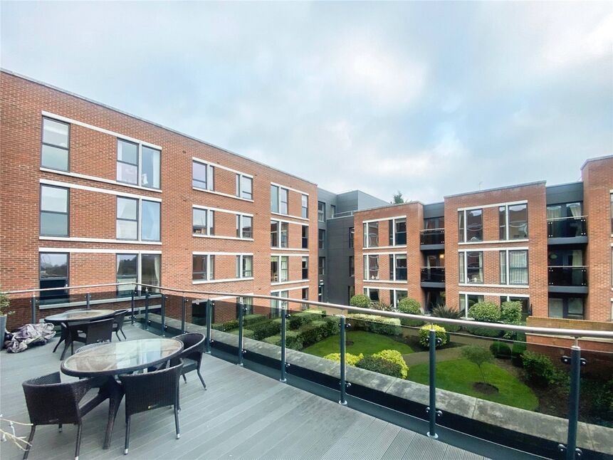 Main image of 2 bedroom  Flat to rent, Little Glen Road, Glen Parva, Leicestershire, LE2